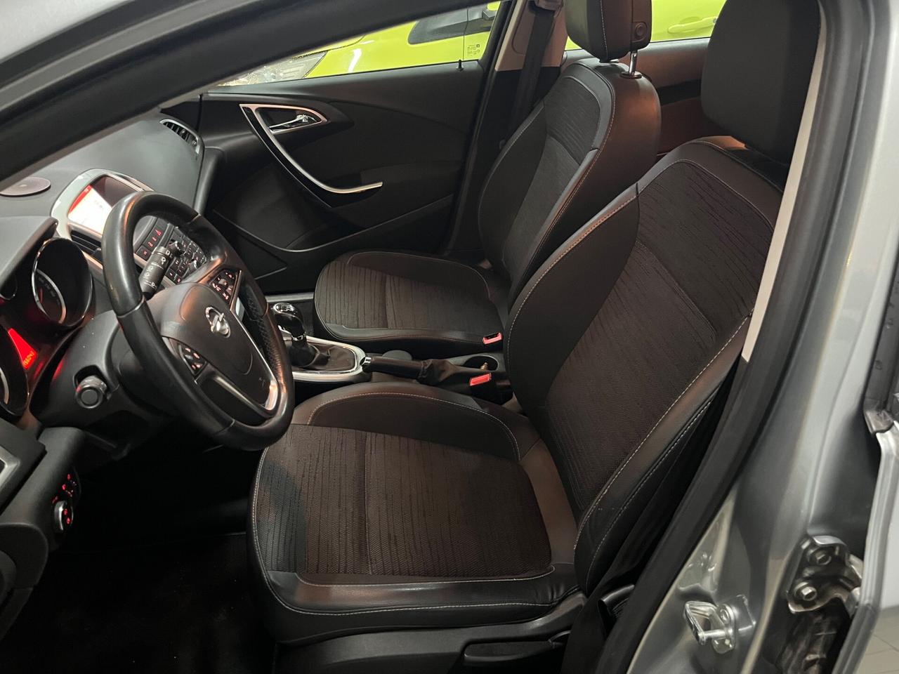 Opel Astra 1.4 Turbo 140CV Sports Tourer GPL 2014