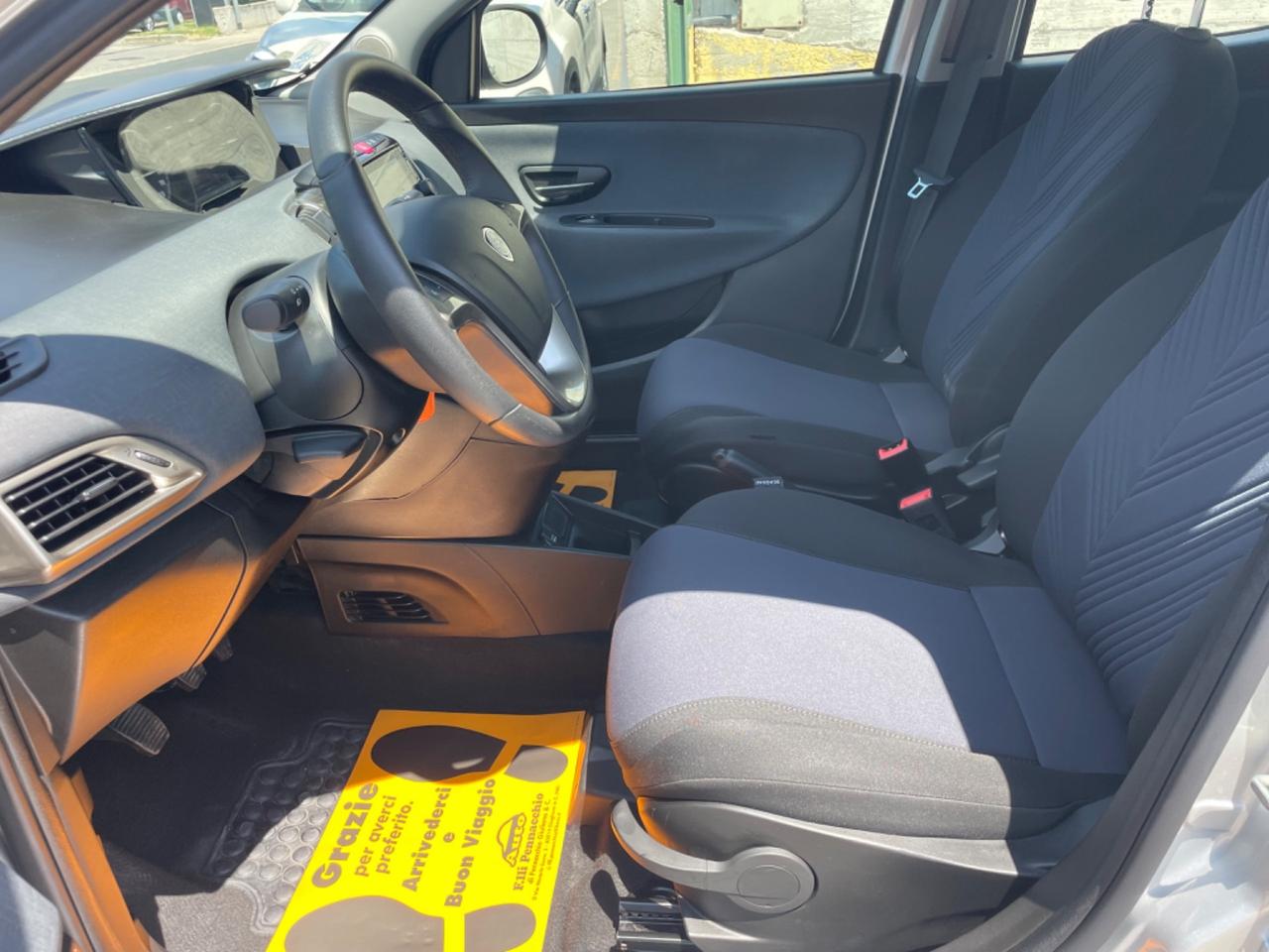 LANCIA YPSILON 1.0 HYBRID 70 (CV) 2021