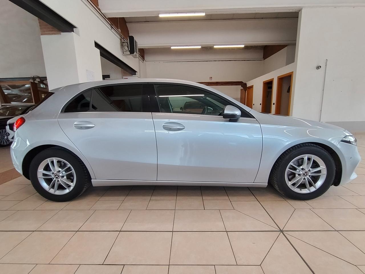 Mercedes-benz A 180 d Automatic Sport- 2019