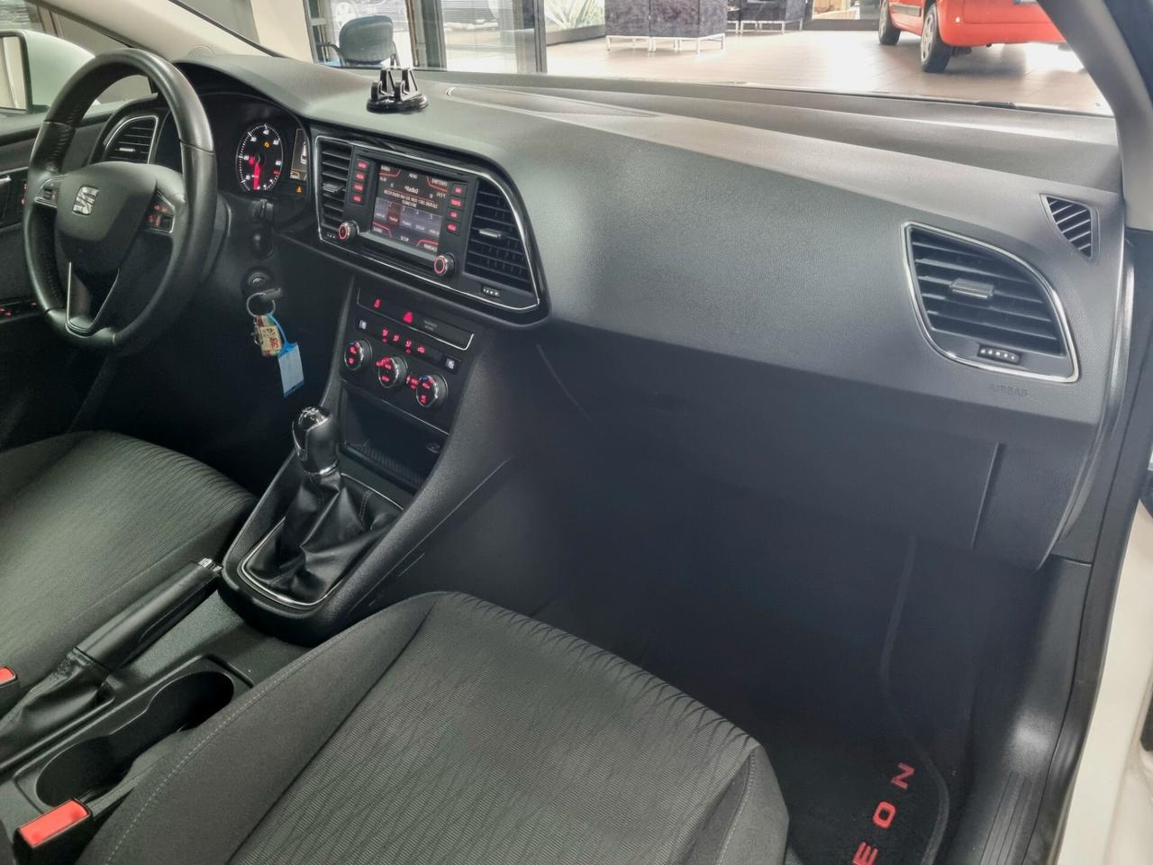 SEAT LEON 1.6 TDI 105 CV BUSINESS NAVI