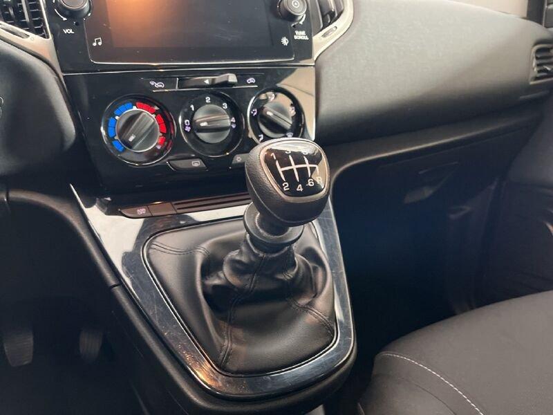 Lancia Ypsilon III 2021 1.0 firefly hybrid Gold s&s 70cv