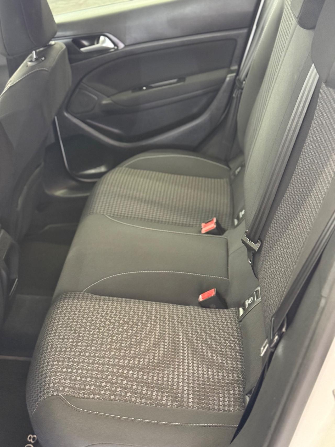 Peugeot 308 BlueHDi 130 S&S Allure