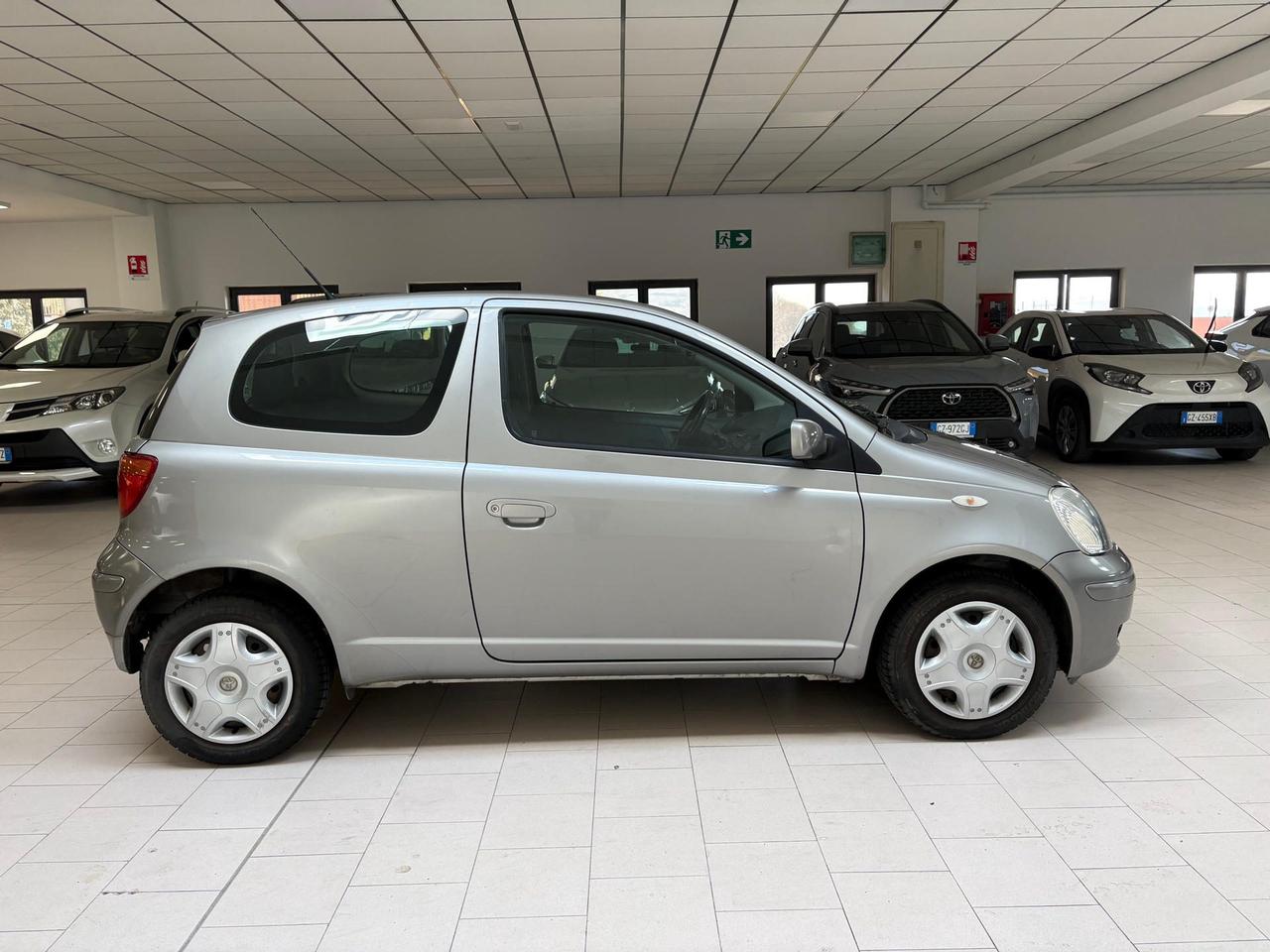 Toyota Yaris 3p 1.0 Sol Blue