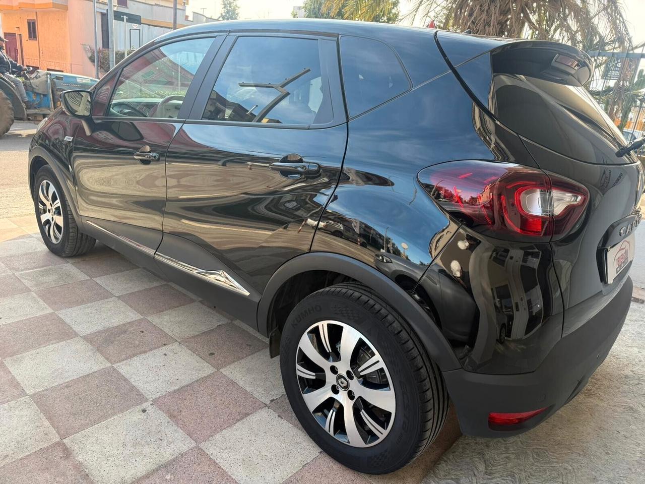 Renault Captur dCi 8V 90 CV EDC Sport Edition