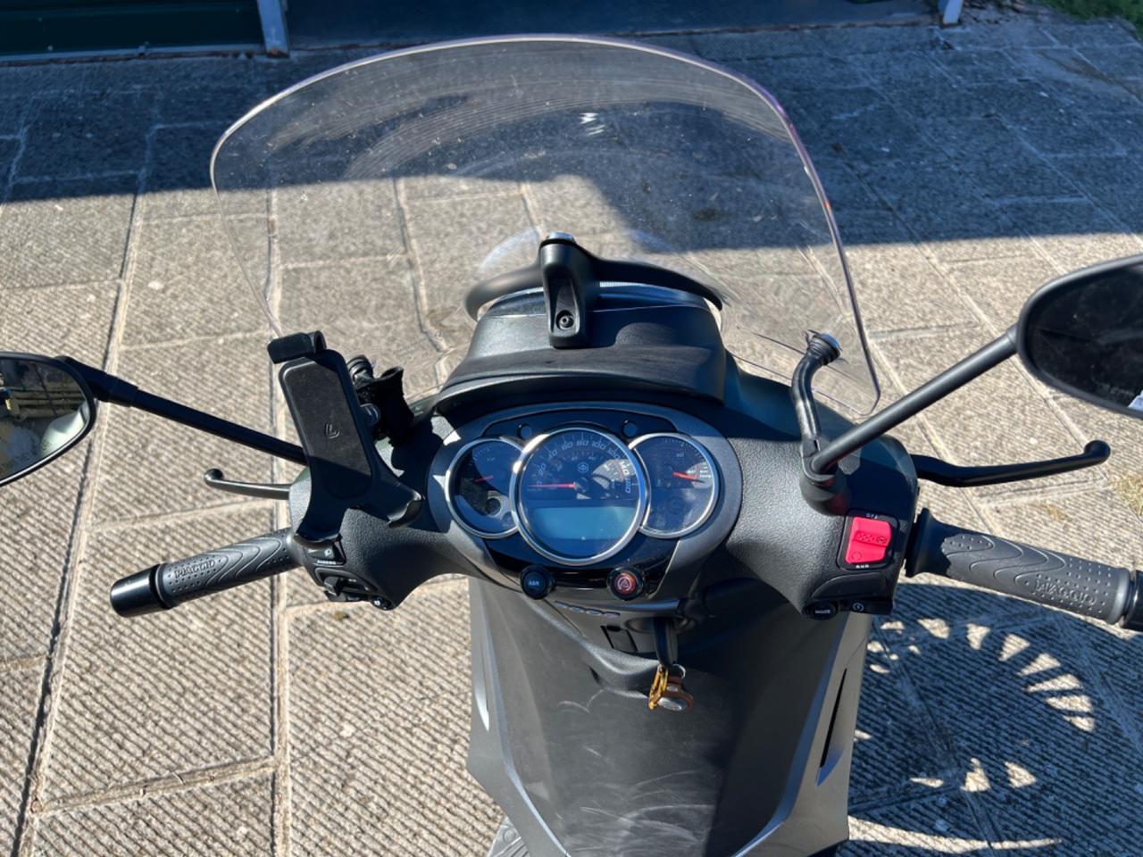 PIAGGIO BEVERLY 300 ABS