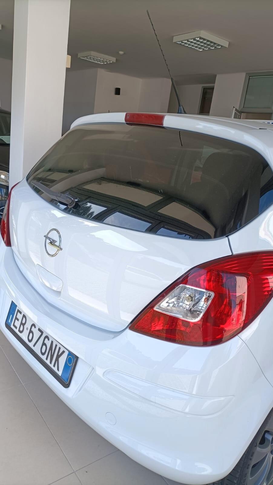 Opel Corsa 1.2 5 porte Enjoy