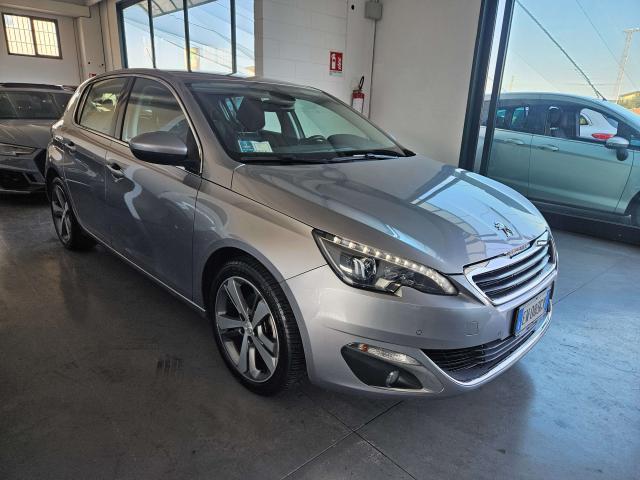 Peugeot 308 308 II 2013 5p 1.6 e-hdi 8v Allure s