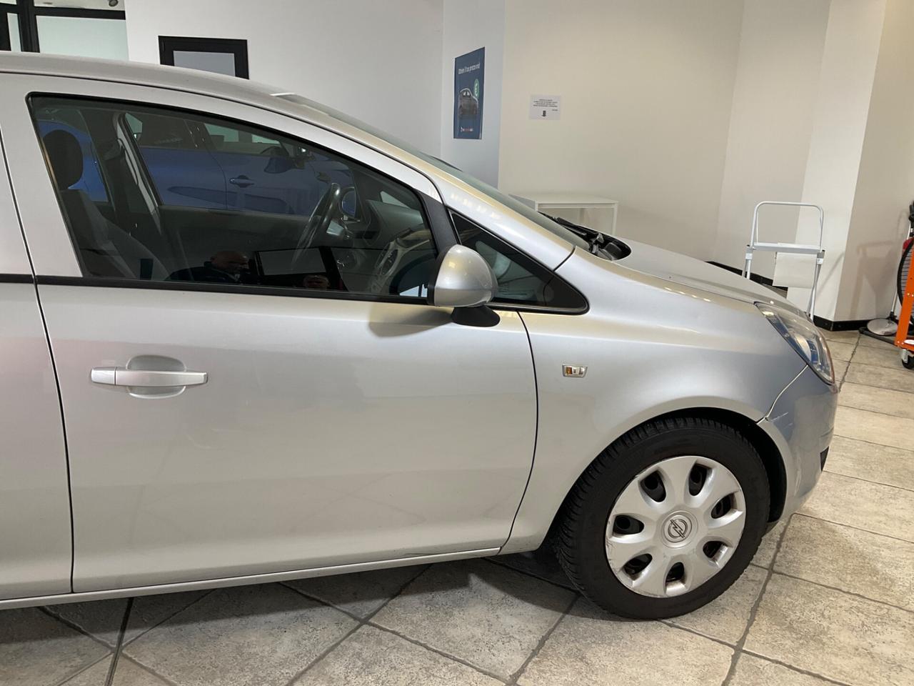 Opel Corsa 1.0 12V 5 porte Enjoy