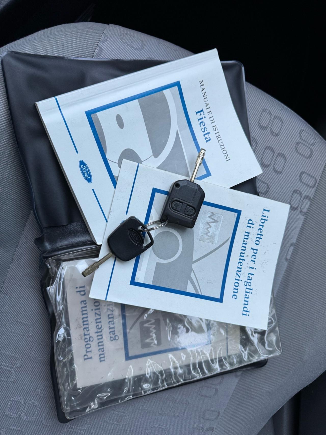 Ford Fiesta 1.2 75cv - NEOPATENTATI