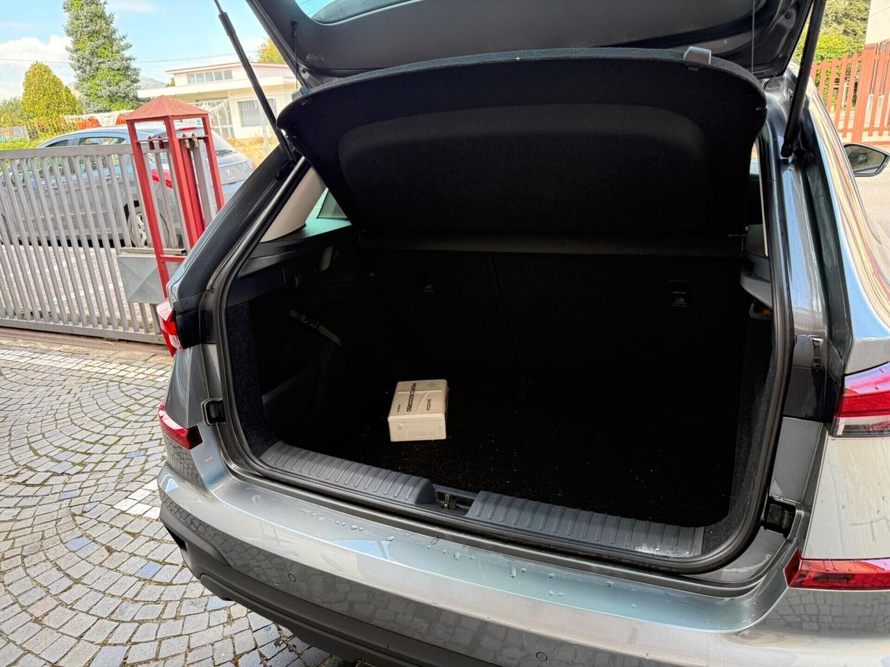 Skoda Kamiq 1.0 TSI 95cv KM O Black Dots
