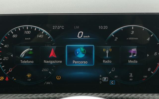 MERCEDES-BENZ A 200 d Automatic Business