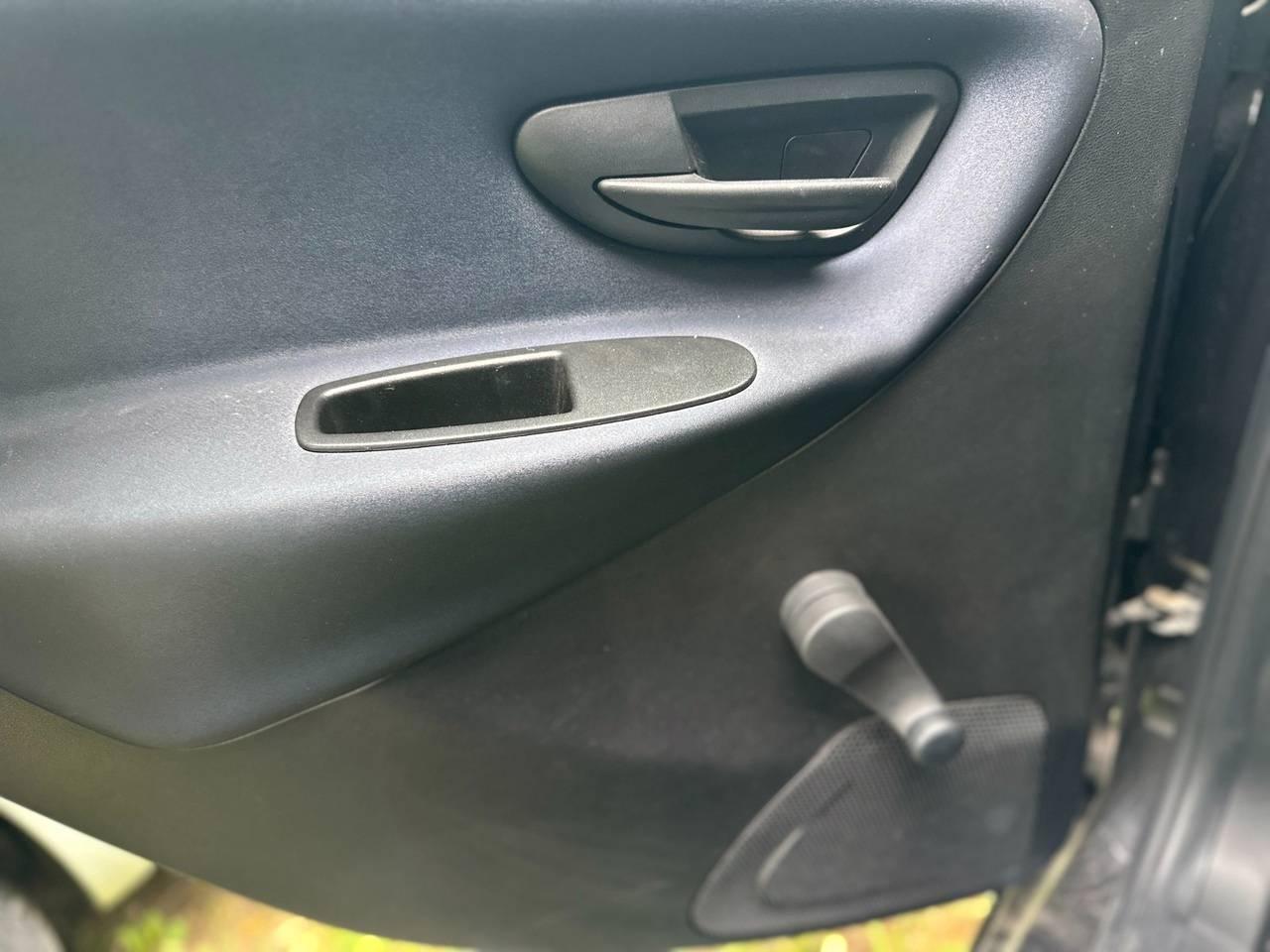 LANCIA Ypsilon III 2021 - Ypsilon 1.0 firefly hybrid Gold s&s 70cv 5p.ti