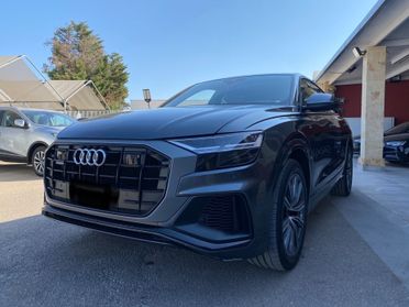 Audi Q8 50 TDI 286 CV quattro S-line