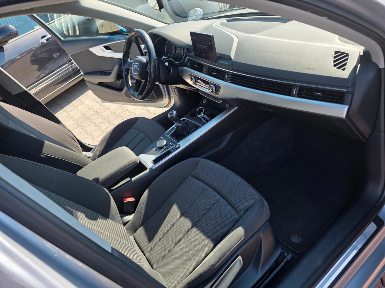 Audi A4 2.0 TDI 122CV Business Sport garantita 12M