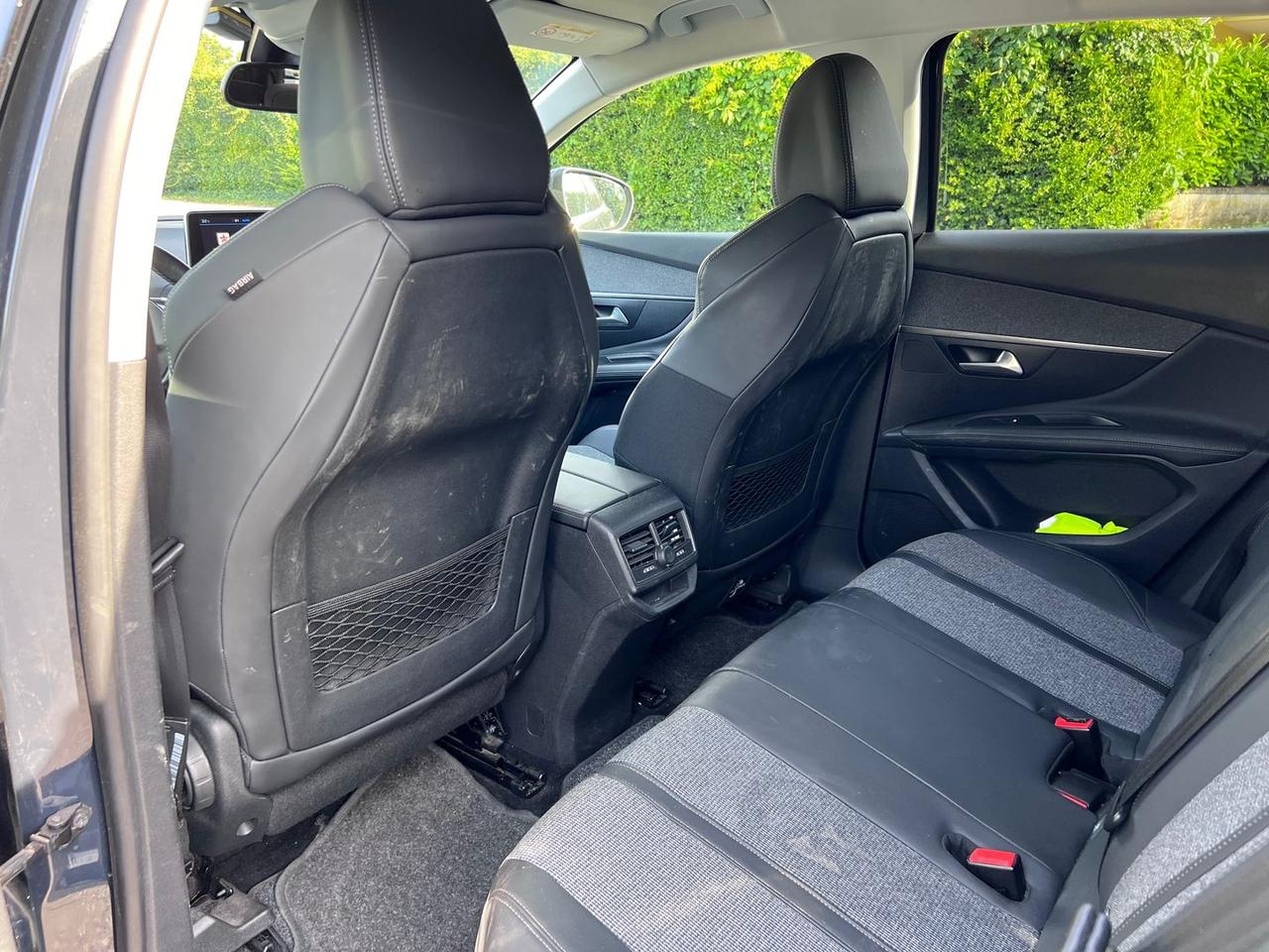 Peugeot 3008 Allure 1.6 Blue HDI 120