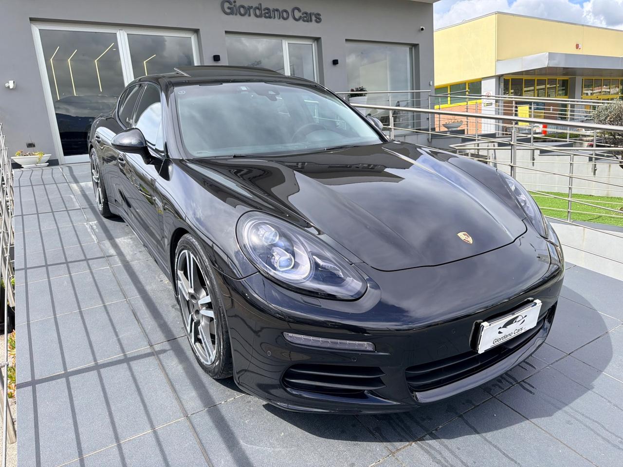 Porsche Panamera 3.0 Diesel 300cv da vetrina