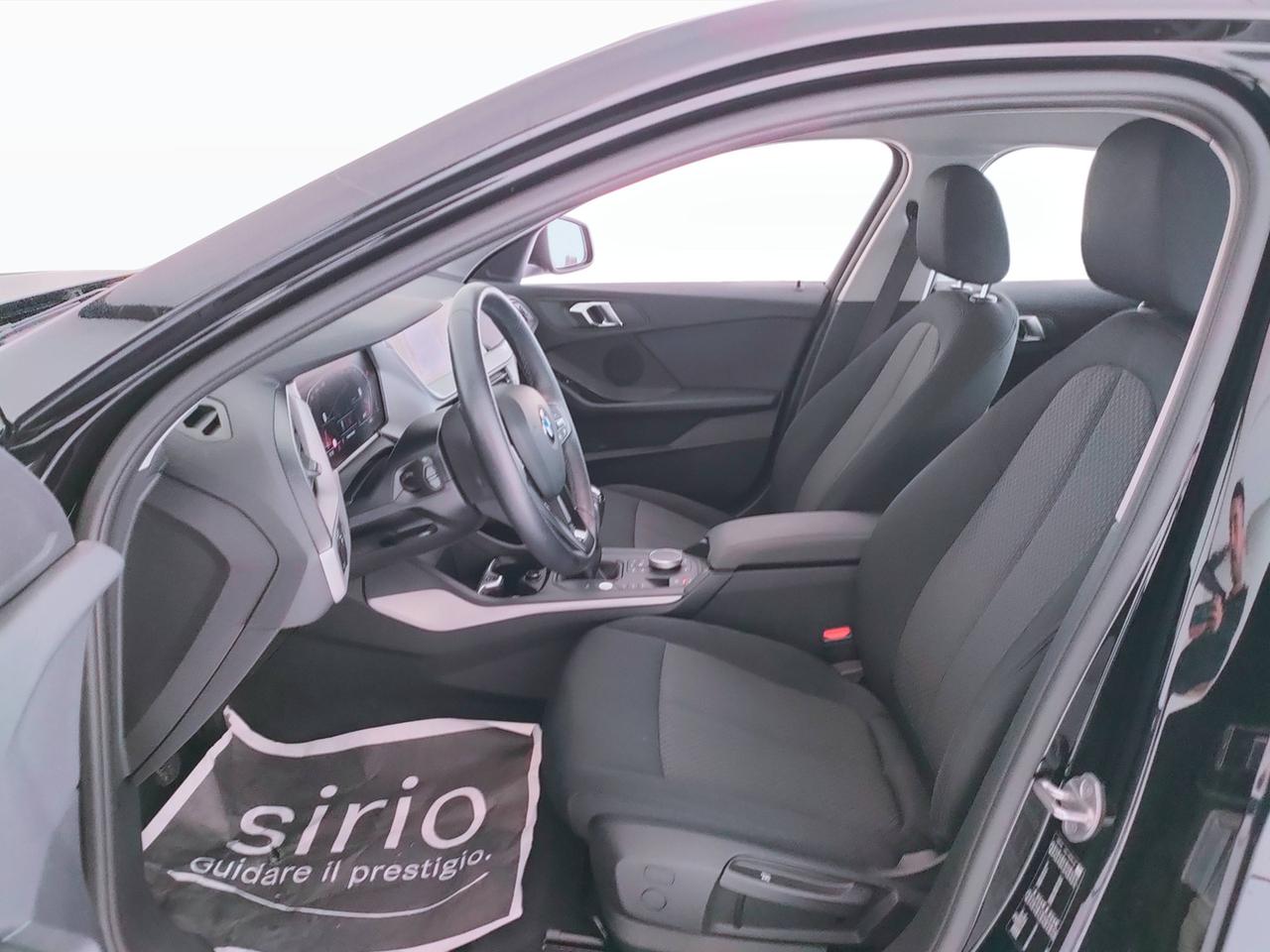 BMW Serie 1 F40 - 118d