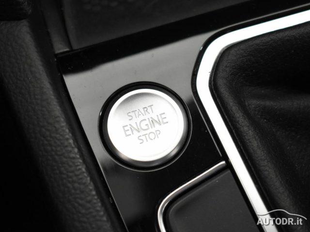 VOLKSWAGEN Passat Variant 2.0 TDI EVO 150cv Business Fari LED, Navi, Ambient