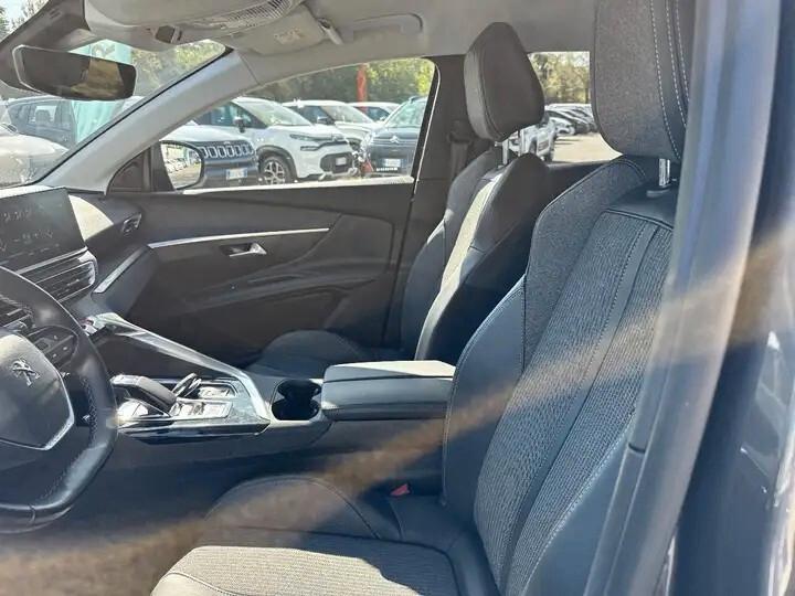 Peugeot 3008 Hybrid 225 e-EAT8 Allure