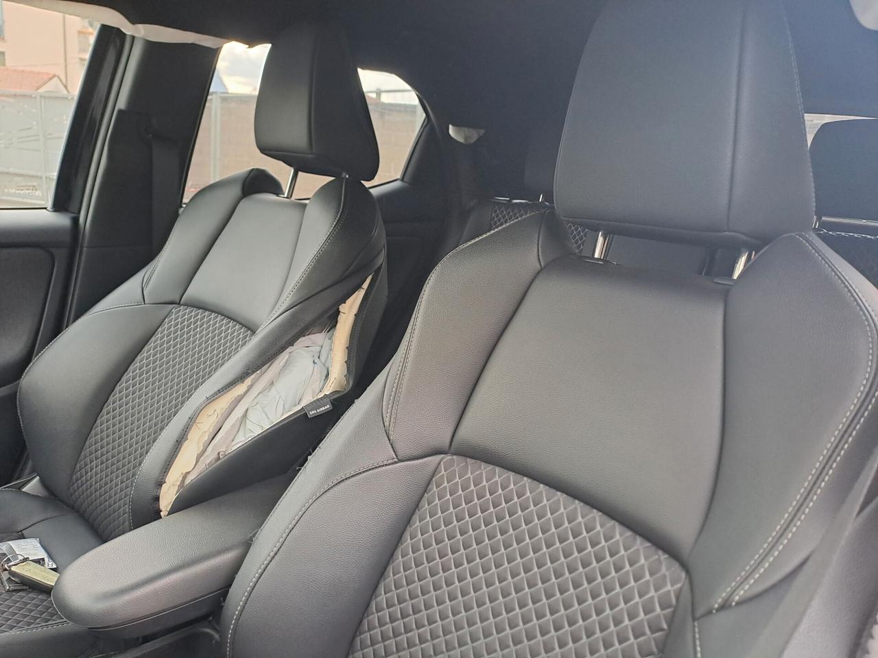 TOYOTA YARIS 1.5 HYBRID *SINISTRATA* GARANZIA 2027