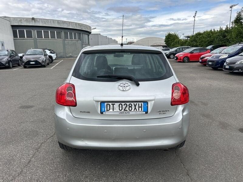 Toyota Auris 2.2 D-Cat 5 porte