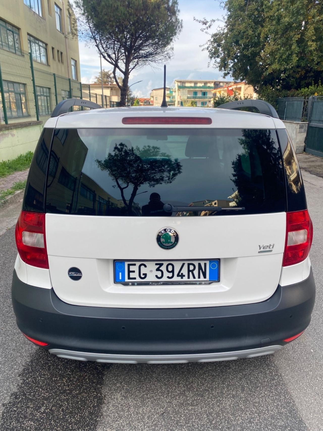 Skoda Yeti 1.6 TDI 2011 Full Optional TAGLIANDATA