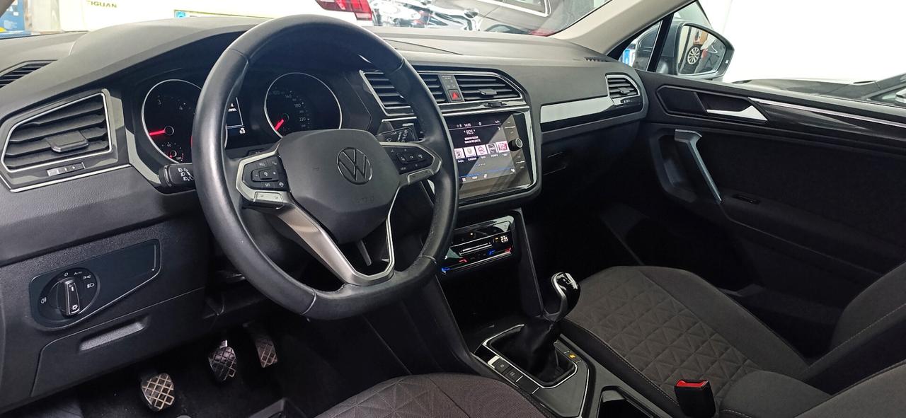 Volkswagen Tiguan 2.0 TDI SCR Life - 2023 - Uniproprietario - Service Ufficiale VW
