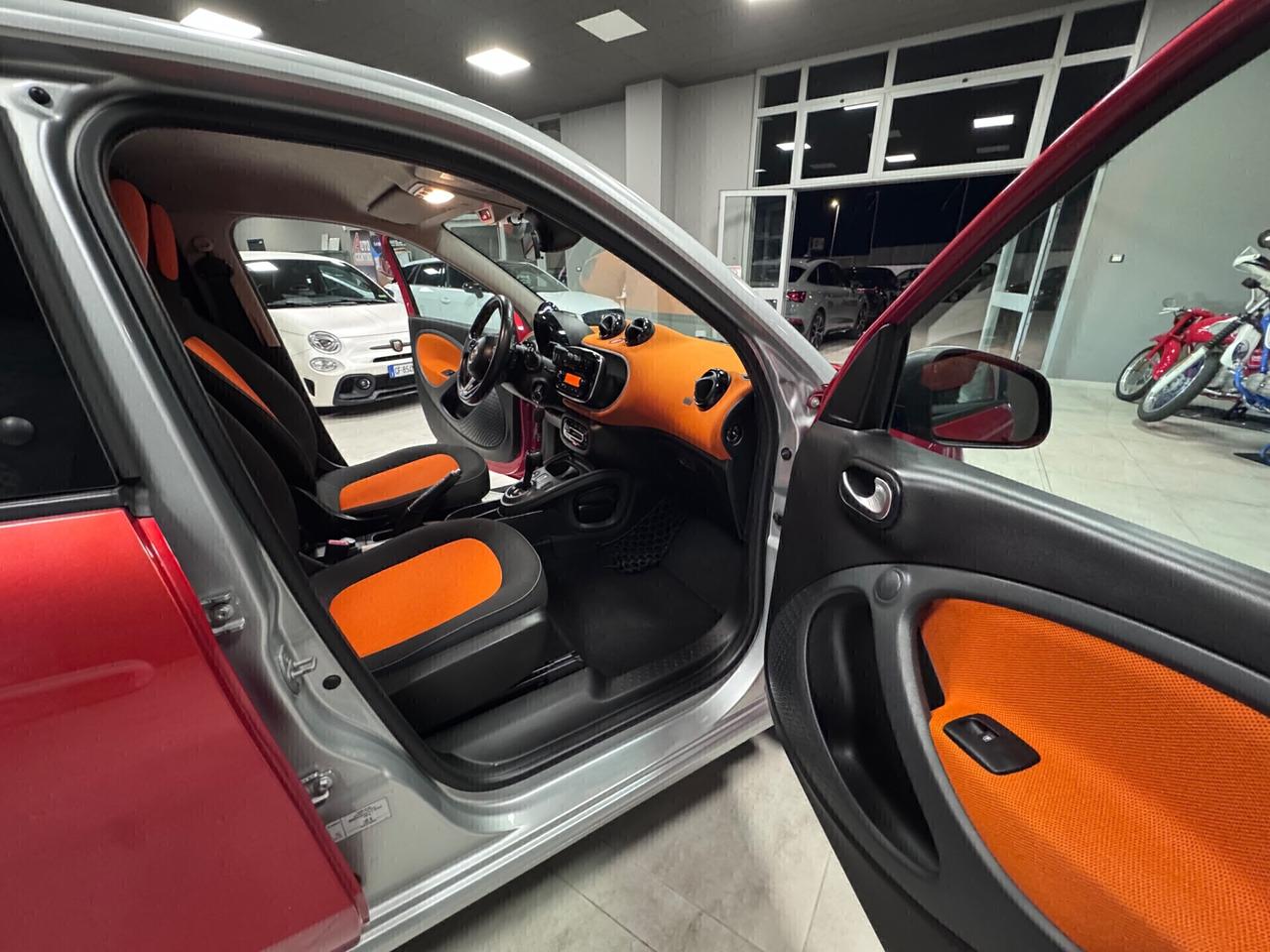 SMART FOR FOUR 900 TURBO BENZ AUTOMATICA BRABUS
