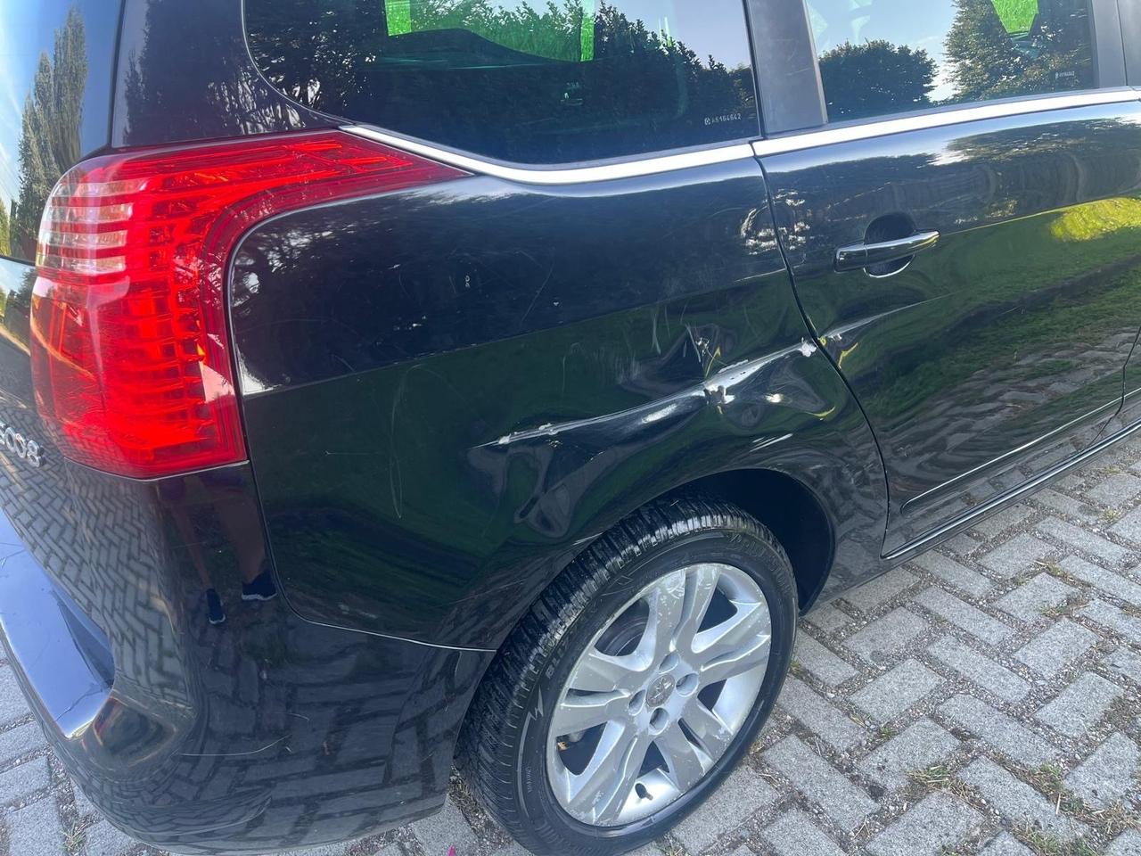 Peugeot 5008 1.6 VTi 120CV Tecno