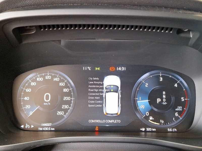 VOLVO XC40 D3 Geartronic Business