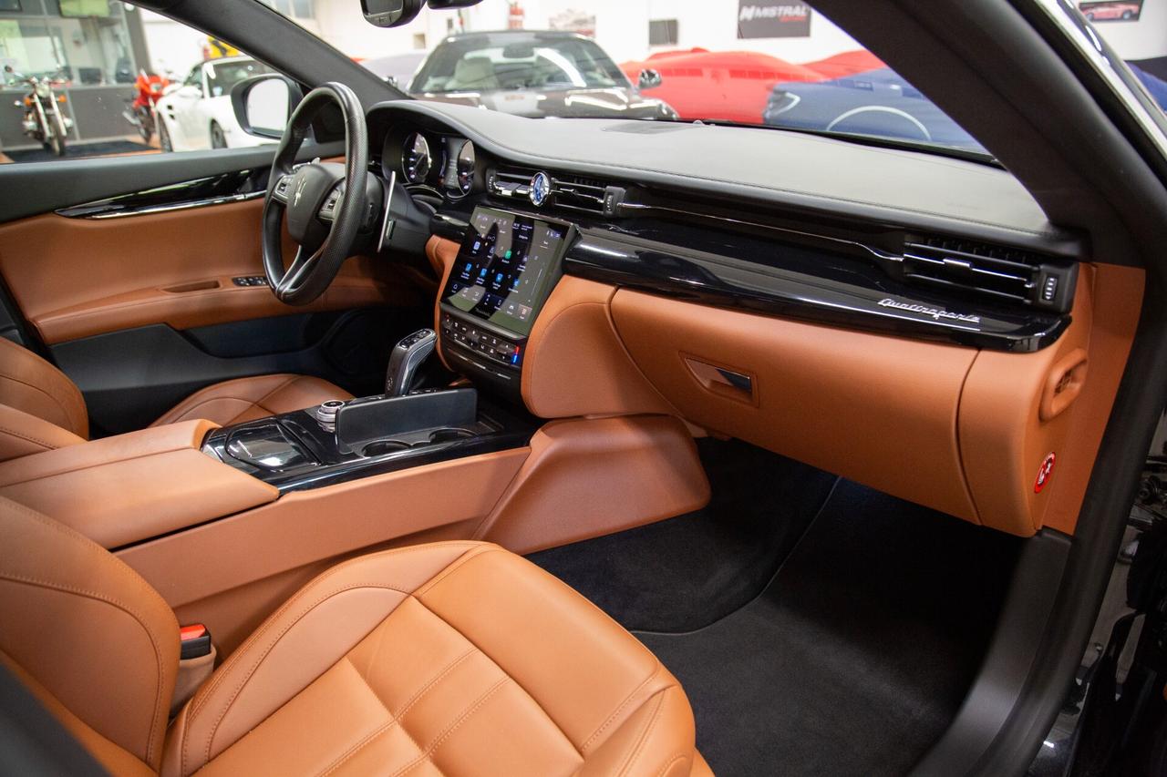 Maserati Quattroporte V6 430 CV AWD Modena Q4