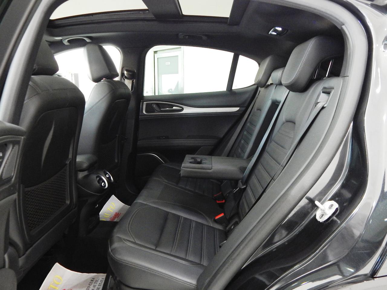 Alfa Romeo Stelvio 2.2 t Veloce Q4 210cv TETTO-NAVI-PELLE-PARK