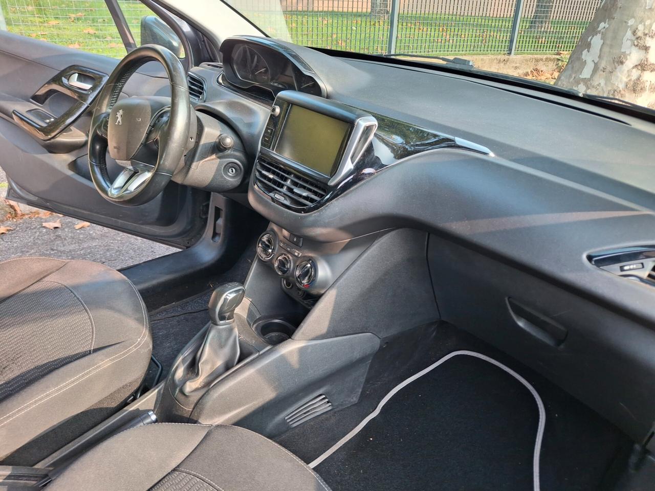 Peugeot 208 BlueHDi 75 5 porte Allure