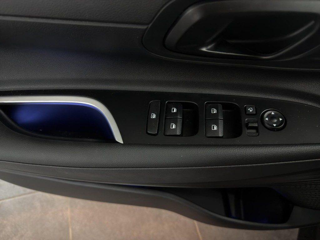 HYUNDAI Bayon Bayon 1.0 T-GDI MT XLine