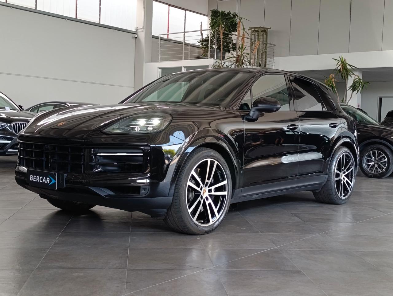 Porsche Cayenne 3.0 e-hybrid S tiptronic