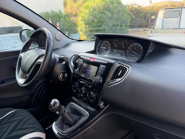 LANCIA Ypsilon 1.2 GOLD 5 POSTI+UCONNECT+SENSORI PARK