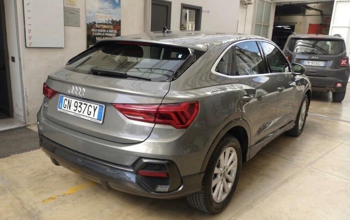 Audi Q3 35 TDI S tronic Business
