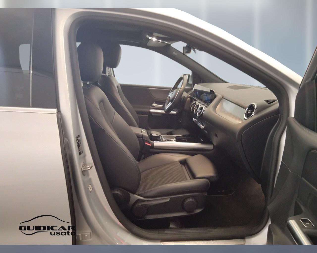 Mercedes-Benz Classe B - W247 2018 - B 180 d Sport Plus auto