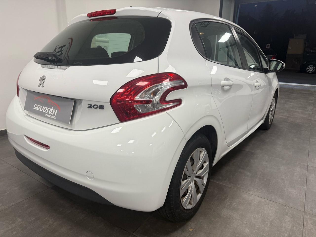 Peugeot 208 1.2 VTi 82 CV 5 porte Allure GARANZIA 36 mesi