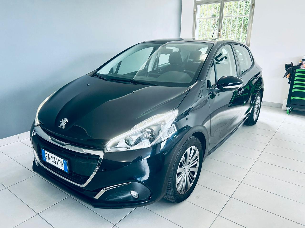 Peugeot 208 PureTech 82 5 porte Allure