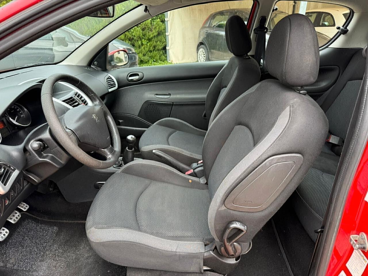 Peugeot 206 Plus 1.1 60CV neo-pat