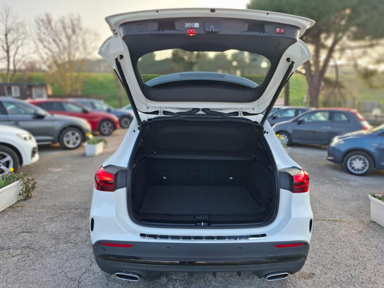 MERCEDES-BENZ GLA 200 d Automatic AMG Line Adv.Plus