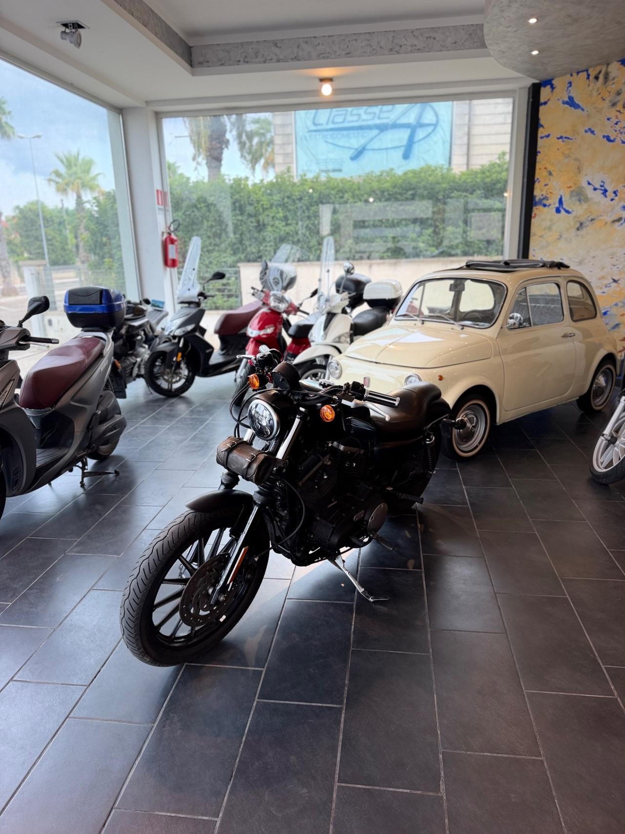 Harley-davidson 883 Iron Sportster XL 883N