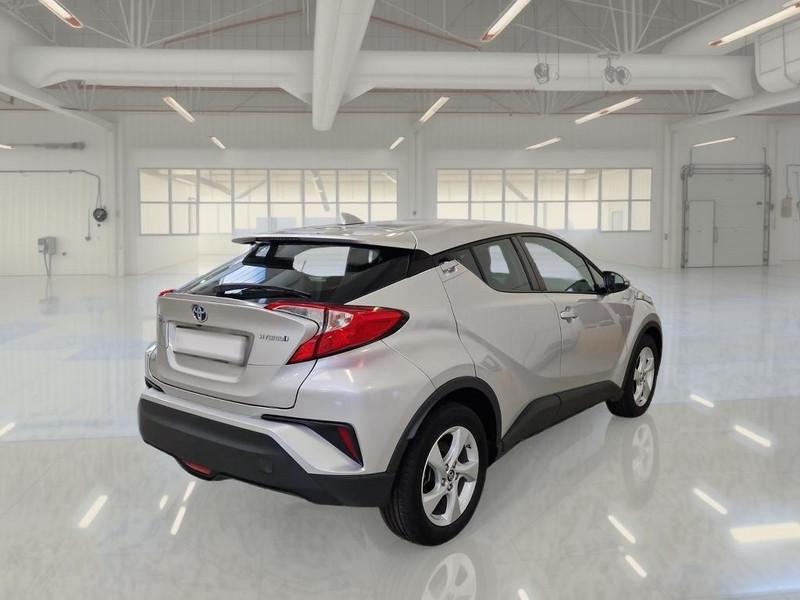 TOYOTA C-HR 1.8H 98CV E-CVT Business