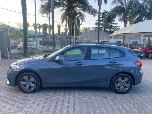 BMW 118 d 5p. Automatic Advantage