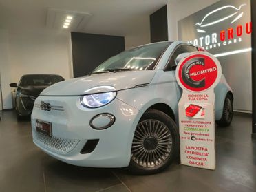 Fiat 500e Berlina 42 kWh La Prima