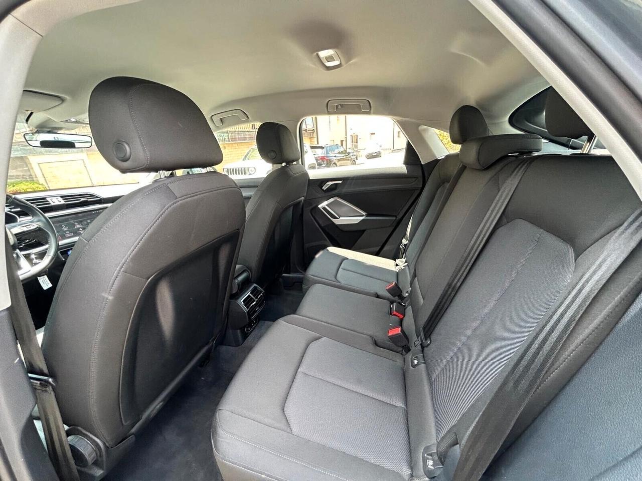 Audi Q3 35 TDI SPORTBACK S tronic Identity Black