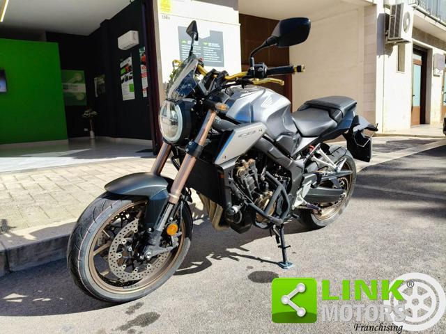 HONDA CB 650 R SOLO 8500KM