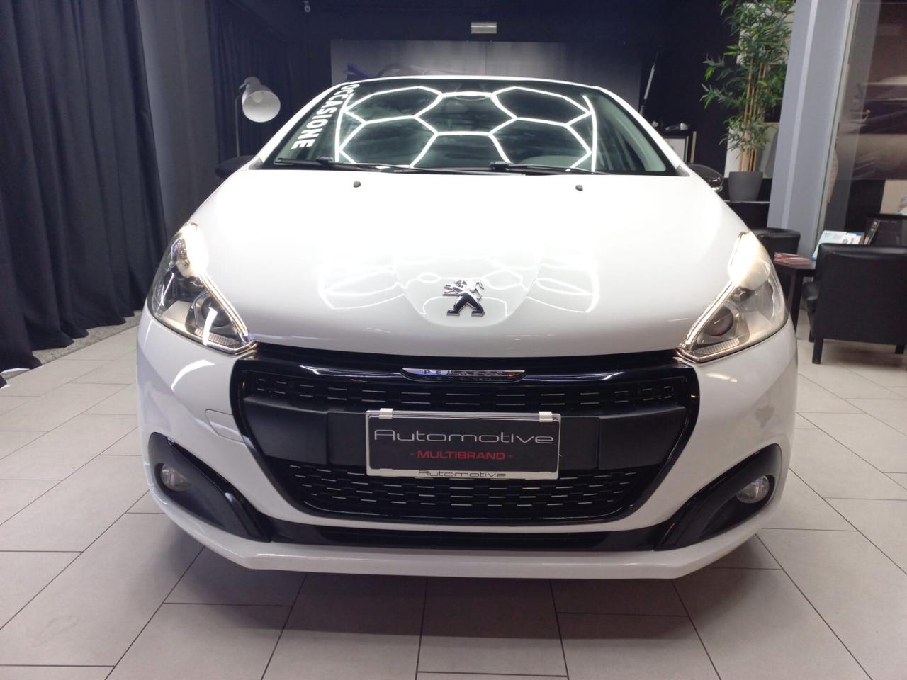 Peugeot 208 PureTech 82 5 porte Allure