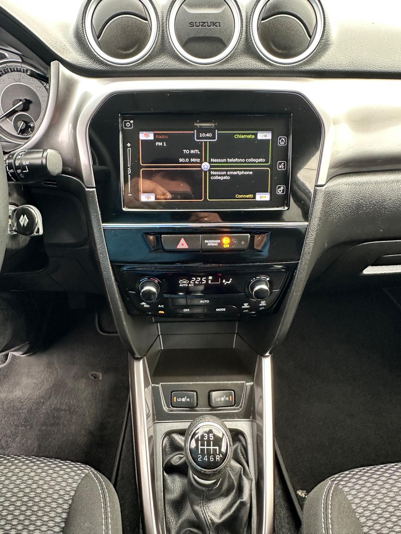 Suzuki Vitara 1.4 Hybrid Top